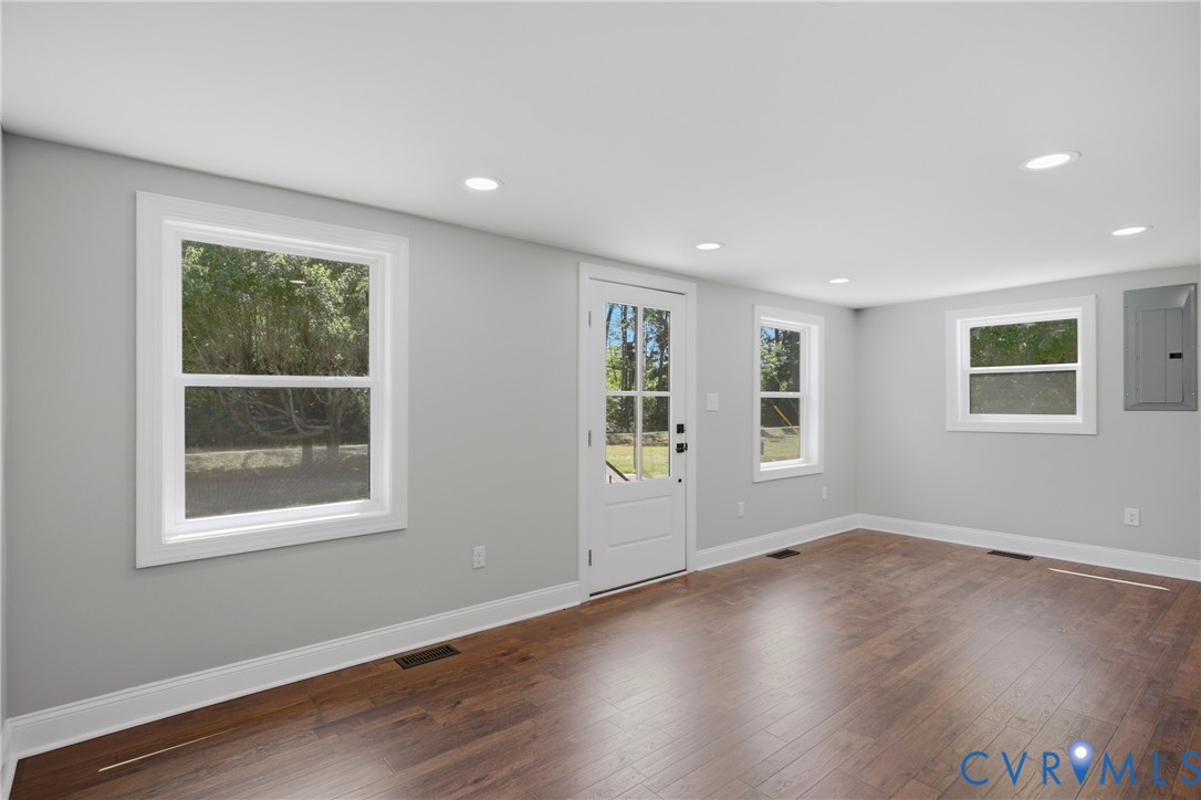 3497 Bumpass Road Beaverdam, VA 23015 - Photo 3 of 28