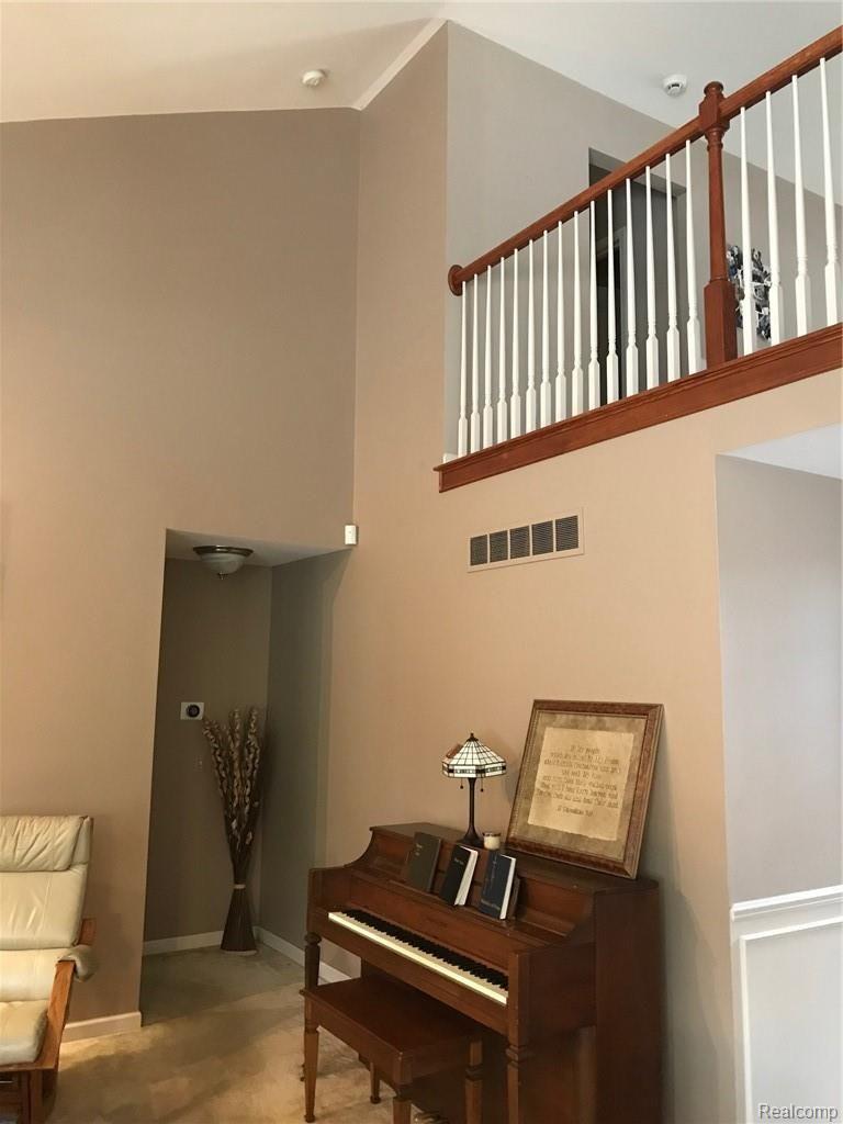 19787 Gill Road Livonia, MI 48152 - Photo 14 of 40 image14.jpeg