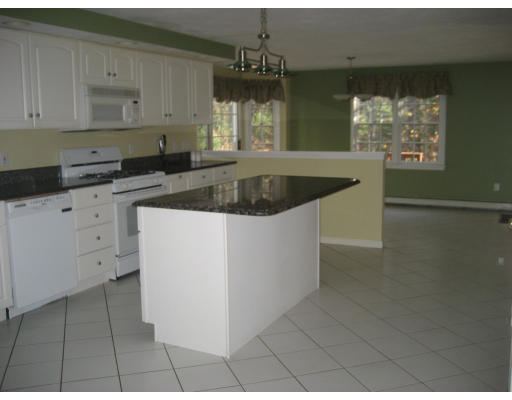 272 Bay Road Easton, MA 02356 - Photo 4 of 15 Gallery Image 4