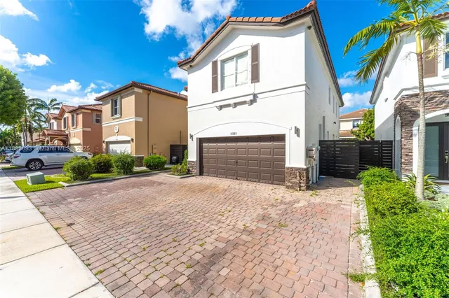 $5,500 | 11229 Northwest 44th Terrace, Doral, FL 33178