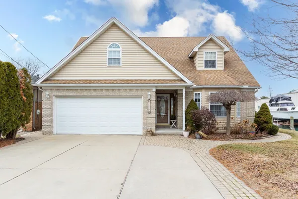 $499,900 | 7520 Colony Drive, Algonac, MI 48001