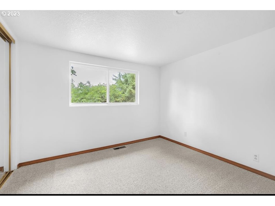 61242 Barger Road St. Helens, OR 97051 - Photo 25 of 35 Deck
