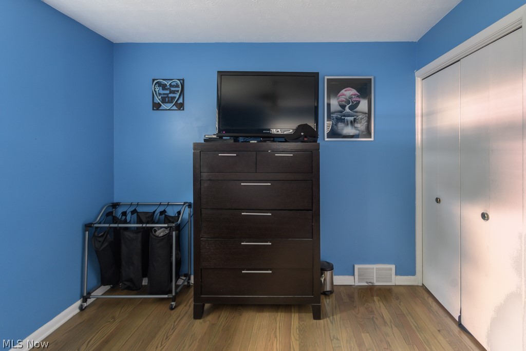 30404 Arnold Road Willowick, OH 44095 - Photo 19 of 25 Gallery Image 19