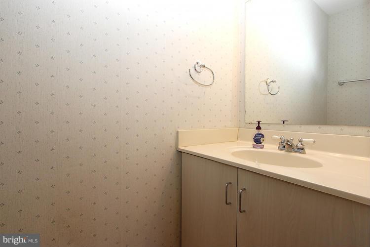 4401 Rendale Court Olney, MD 20832 - Photo 11 of 30 1st floor half bath