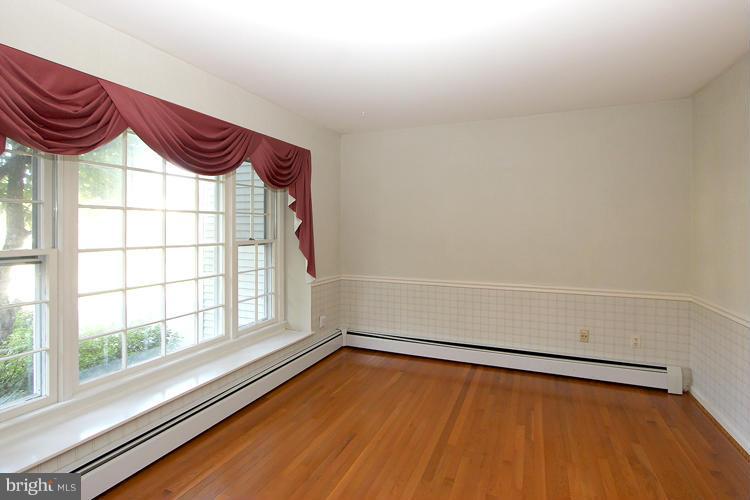 4401 Rendale Court Olney, MD 20832 - Photo 4 of 30 1st floor den--lg. window
