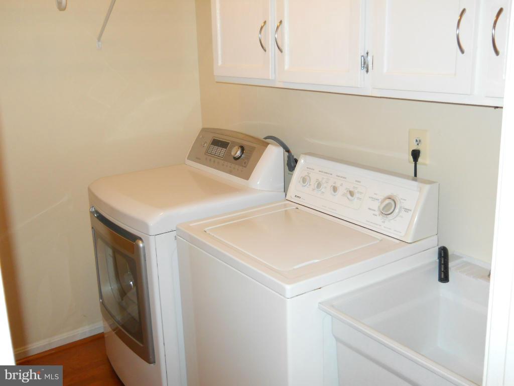 4401 Rendale Court Olney, MD 20832 - Photo 7 of 30 1st-floor laundry room
