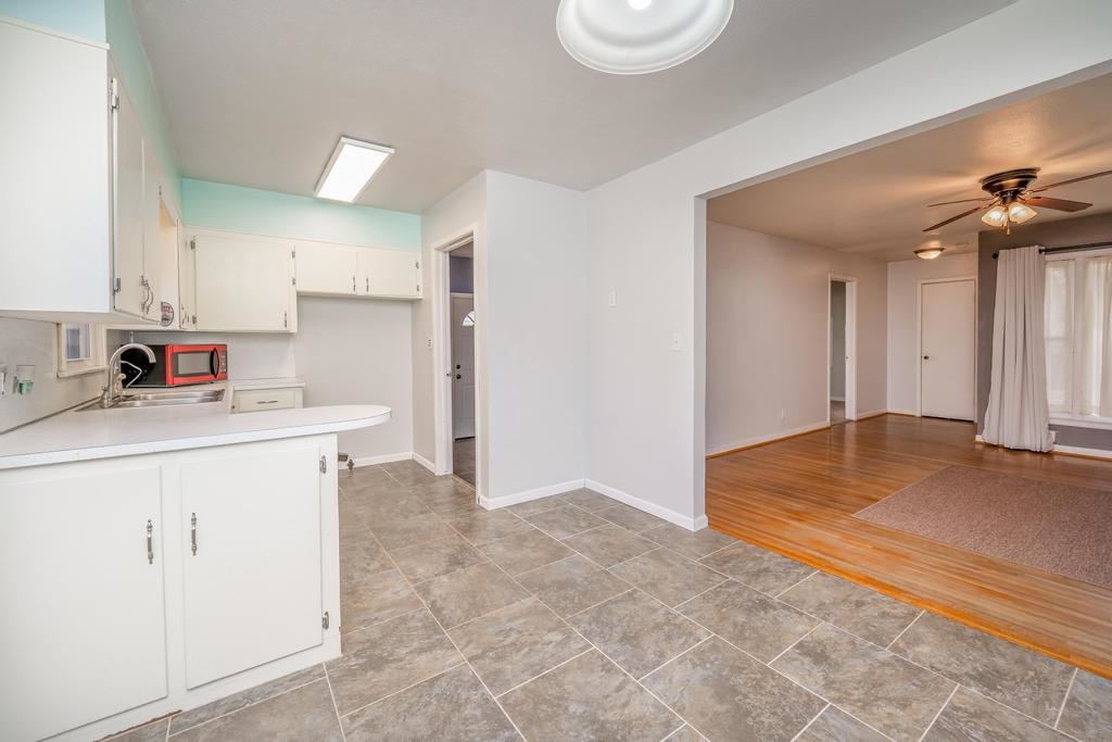 623 South Central Avenue Mulvane, KS 67110 - Photo 12 of 35