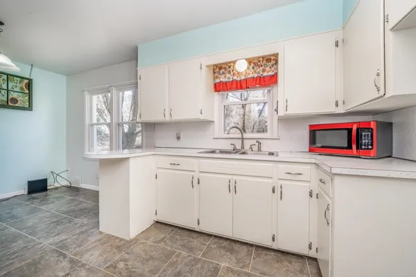 $129,900 | 623 South Central Avenue, Mulvane, KS 67110