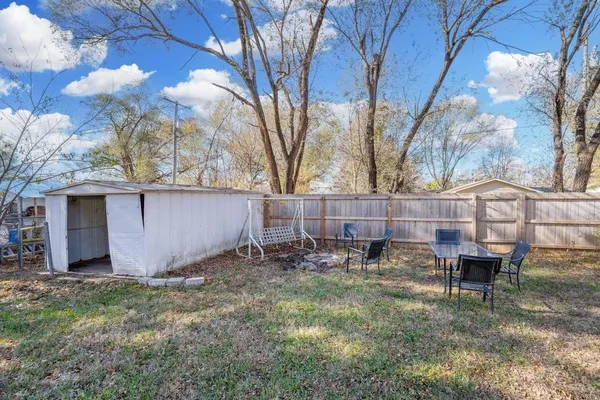 $129,900 | 623 South Central Avenue, Mulvane, KS 67110