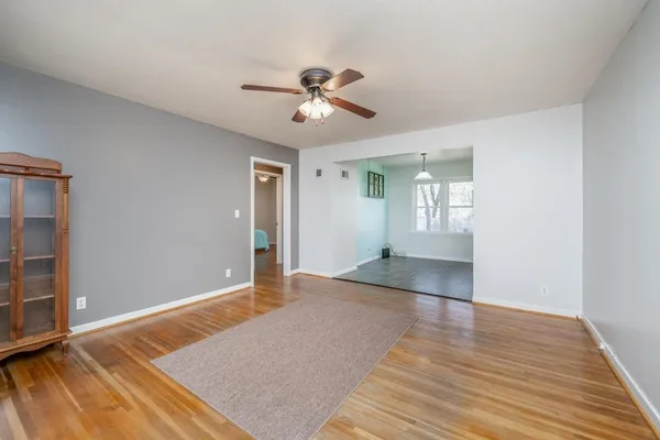 $129,900 | 623 South Central Avenue, Mulvane, KS 67110