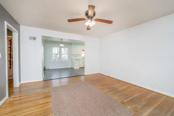 $129,900 | 623 South Central Avenue, Mulvane, KS 67110