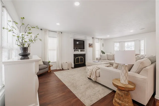 $390,000 | 2 Country Village Lane, Parma, NY 14468