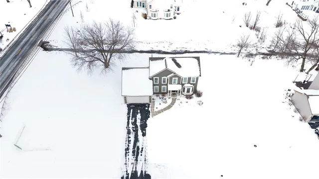 $390,000 | 2 Country Village Lane, Parma, NY 14468