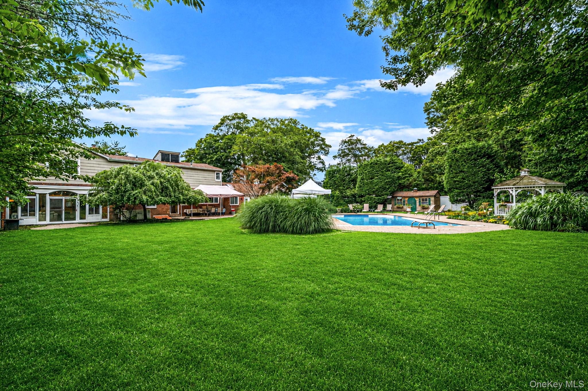 863 Richmond Road East Meadow, NY 11554 - Photo 5 of 44