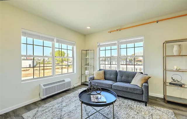 $1,650 | 327 Pine Street, Unit 1022, Pawtucket, RI 02860