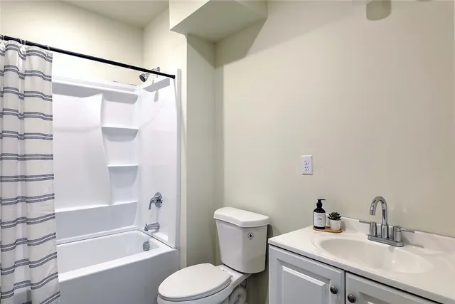 $1,650 | 327 Pine Street, Unit 1022, Pawtucket, RI 02860