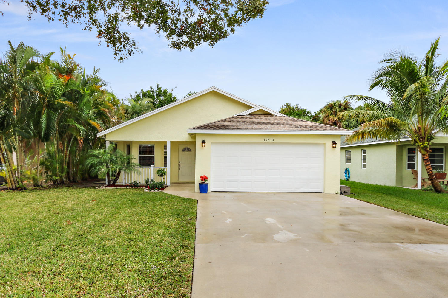 17633 Cinquez Park Road West Jupiter, FL 33458 - Photo 2 of 20 Front of House