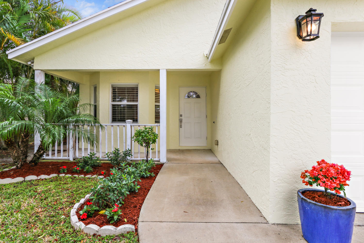 17633 Cinquez Park Road West Jupiter, FL 33458 - Photo 3 of 20 Walk Way to the Front Door