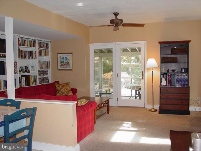 7007 Copeleigh Road Baltimore, MD 21212 - Photo 13 of 30 a living room with furniture and a window