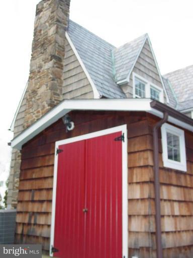 7007 Copeleigh Road Baltimore, MD 21212 - Photo 23 of 30 a front view of a house