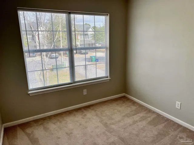 $1,400 | 280 Swaying Pine Court, Crestview, FL 32539