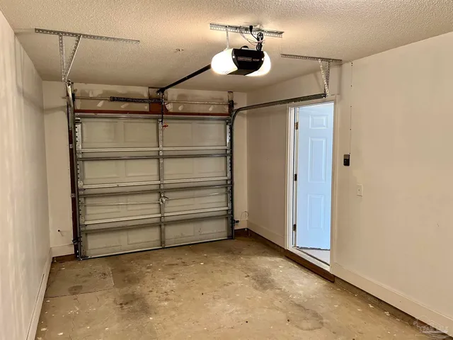 $1,400 | 280 Swaying Pine Court, Crestview, FL 32539