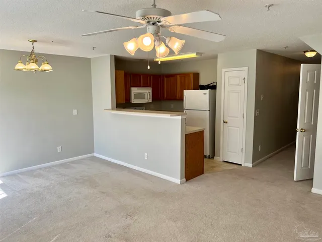 $1,400 | 280 Swaying Pine Court, Crestview, FL 32539