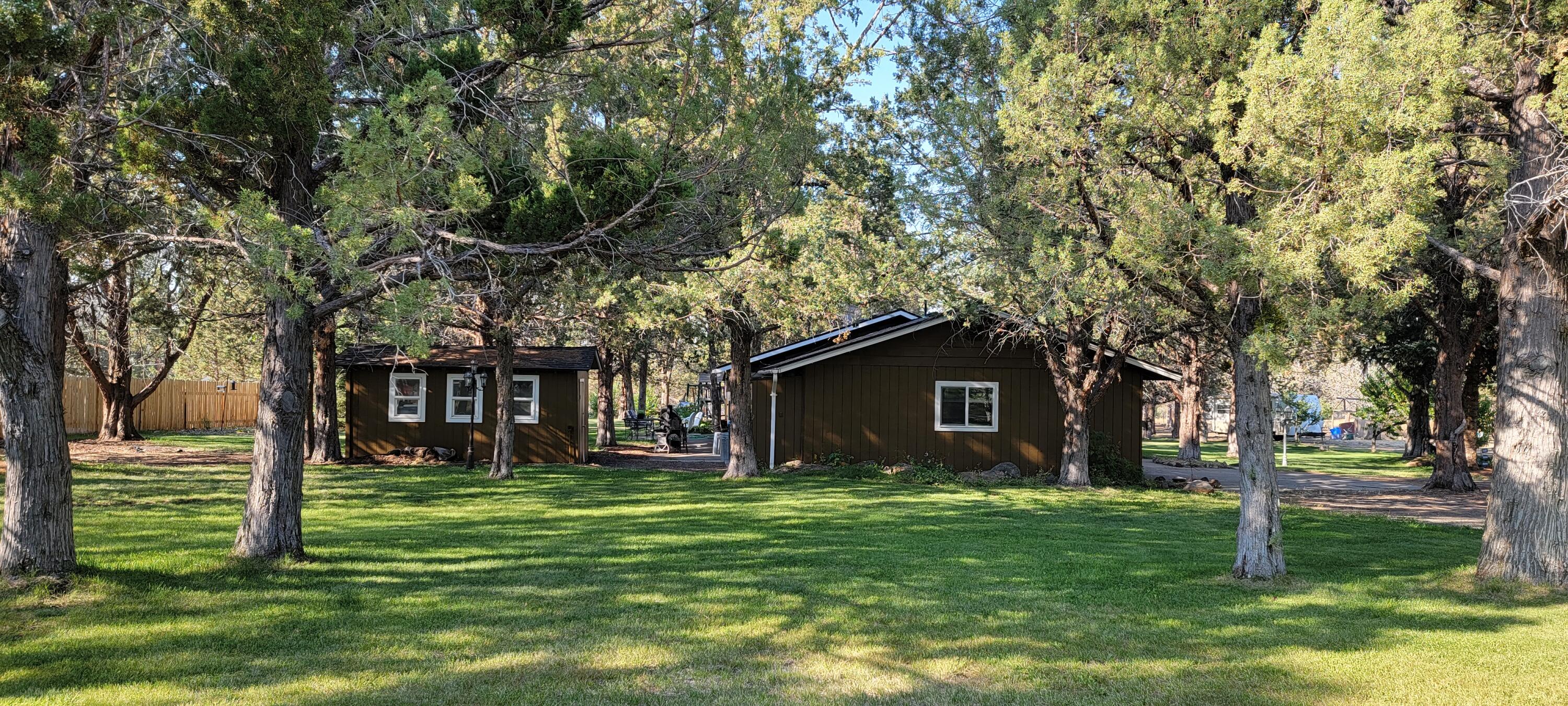 64570 Research Road Bend, OR 97703 - Photo 35 of 60 Sideview of House