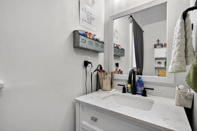 $164,900 | 802 Concord Boulevard, Jackson, MI 49202