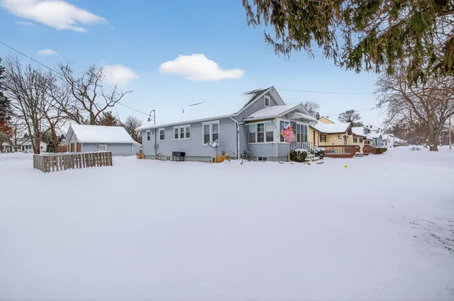 $164,900 | 802 Concord Boulevard, Jackson, MI 49202