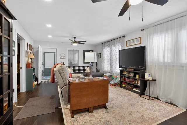 $164,900 | 802 Concord Boulevard, Jackson, MI 49202