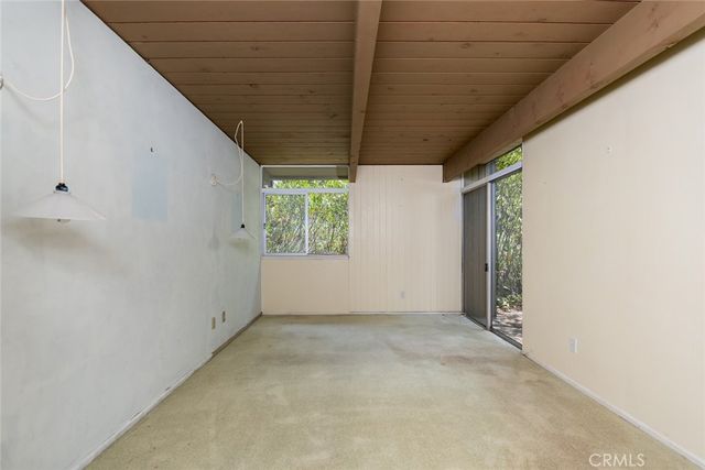 a view of walk in closet