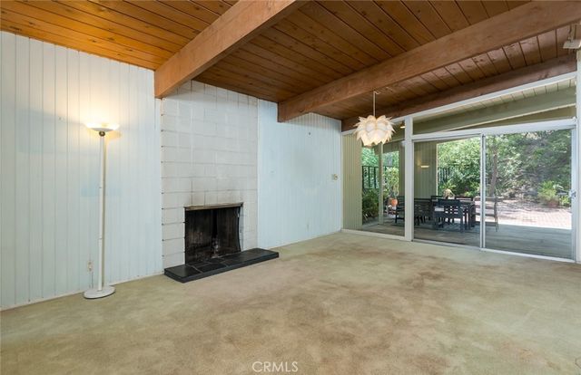 a view of empty room