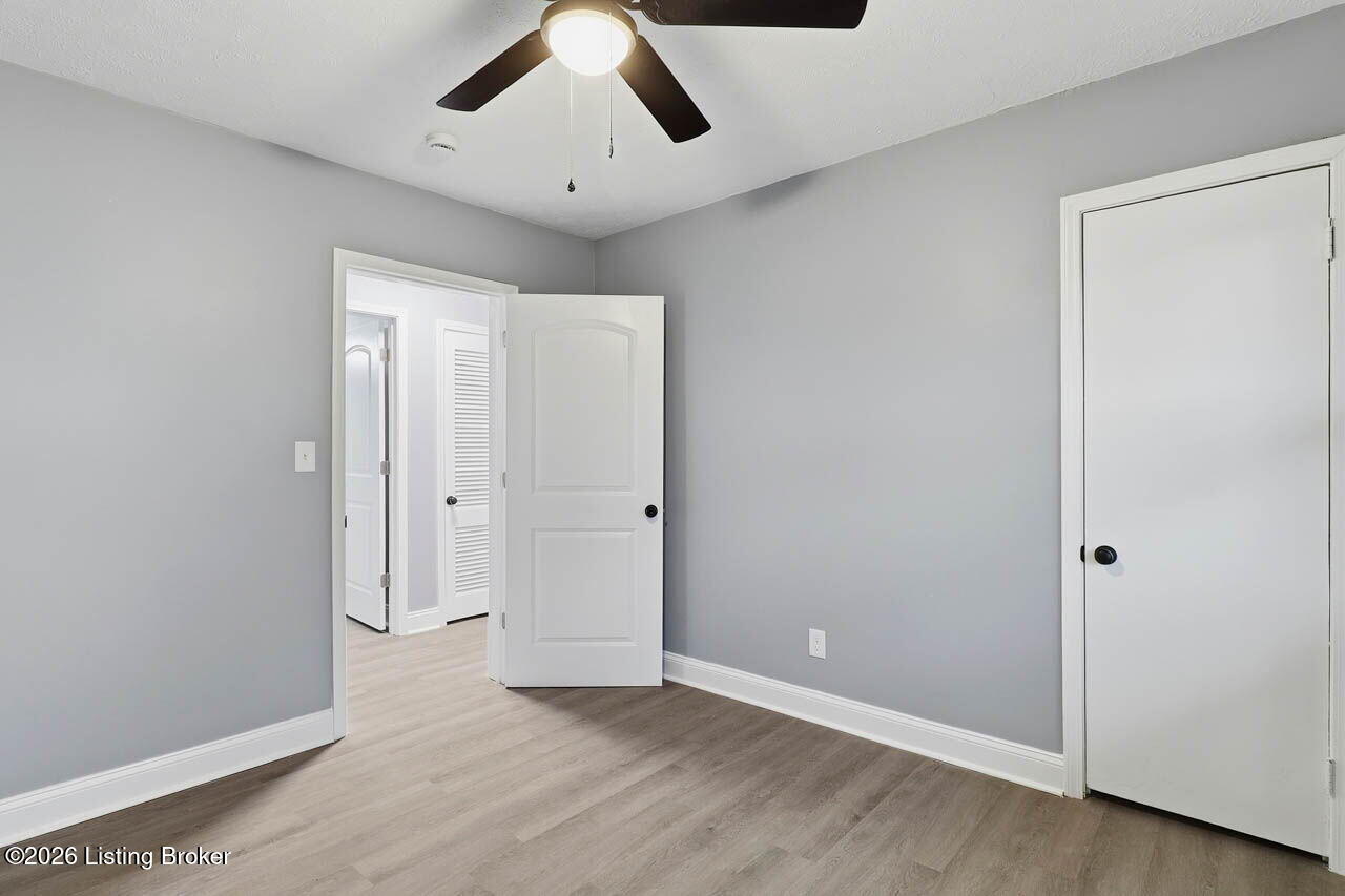 5311 Red Leaf Road Louisville, KY 40218 - Photo 18 of 34 5311 Red Leaf Rd - 18
