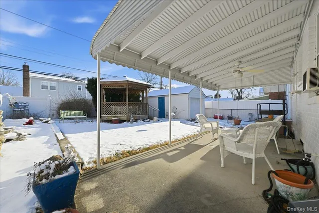 a house view with a outdoor space