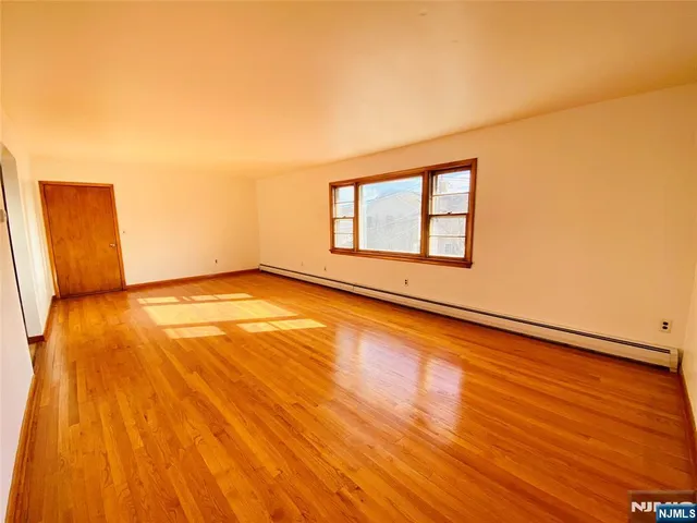 $3,000 | 331 Capitol Street, Saddle Brook, NJ 07663