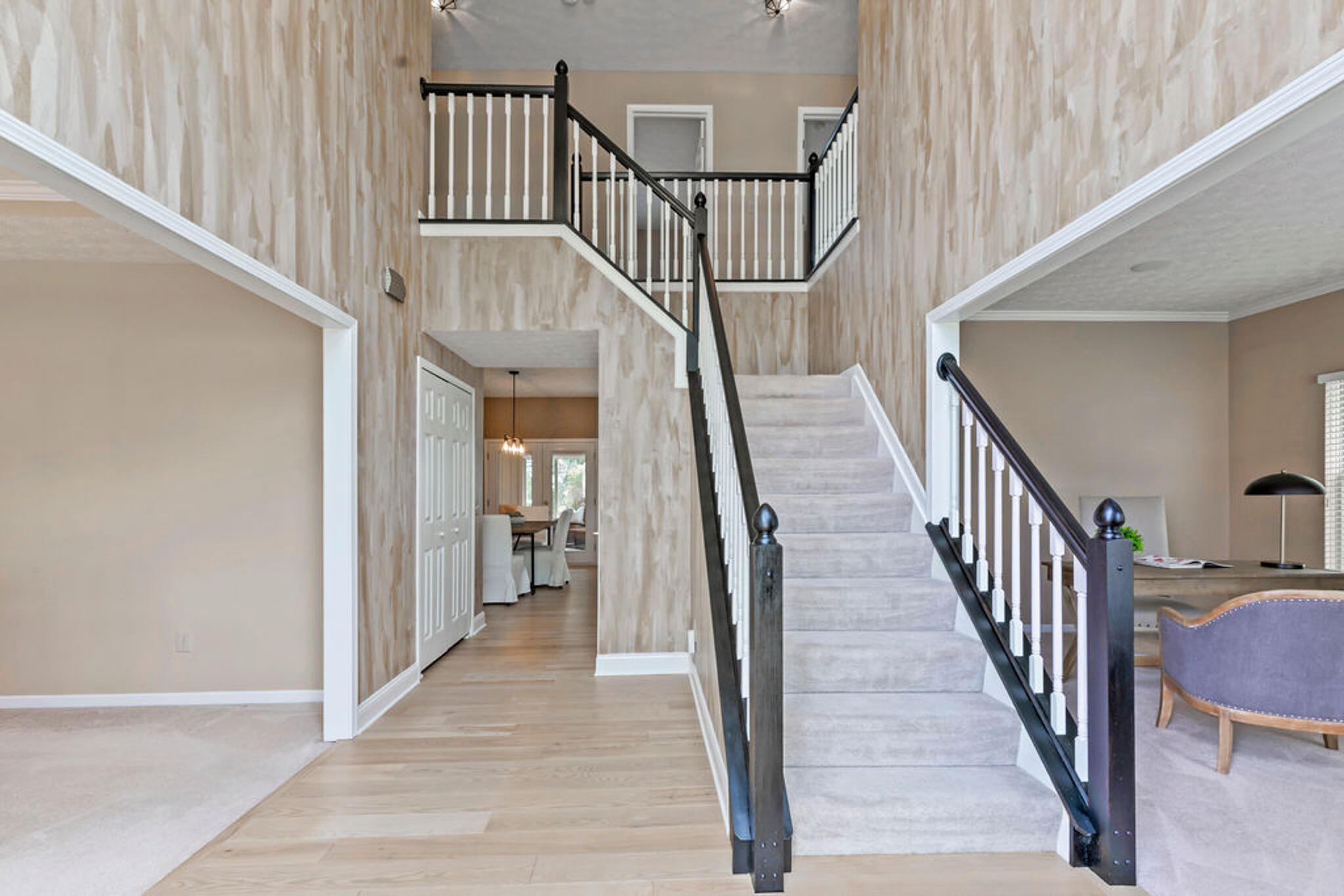 3959 Ryleland Court Powell, OH 43065 - Photo 19 of 56 Foyer