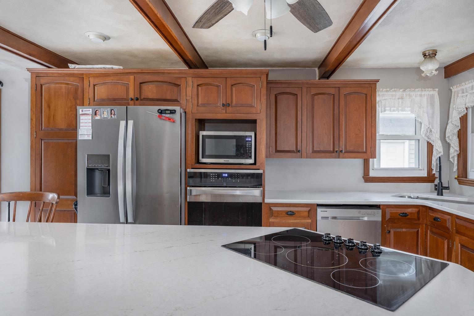 1380 Lakeview Lane Menasha, WI 54952 - Photo 12 of 28
