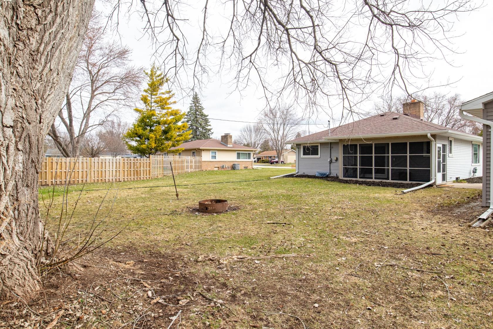 1380 Lakeview Lane Menasha, WI 54952 - Photo 28 of 28