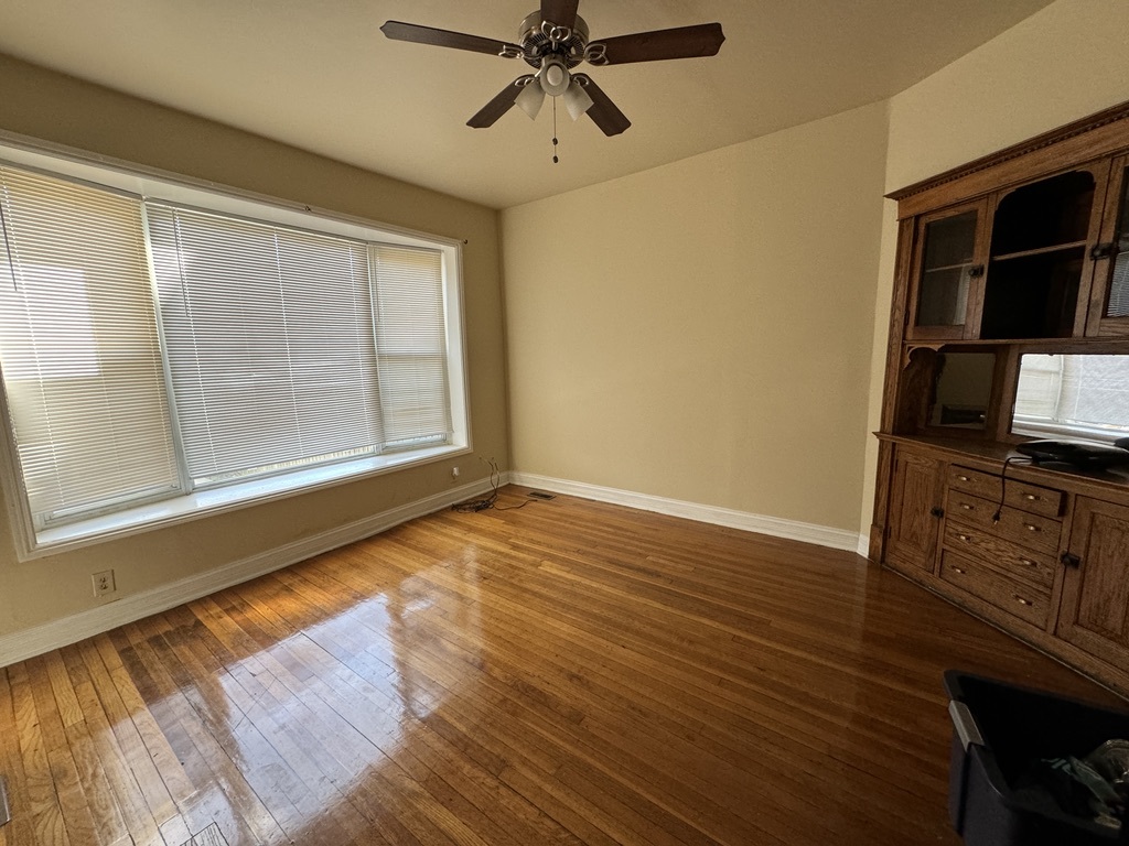 6609 South Marquette Road Chicago, IL 60637 - Photo 7 of 18
