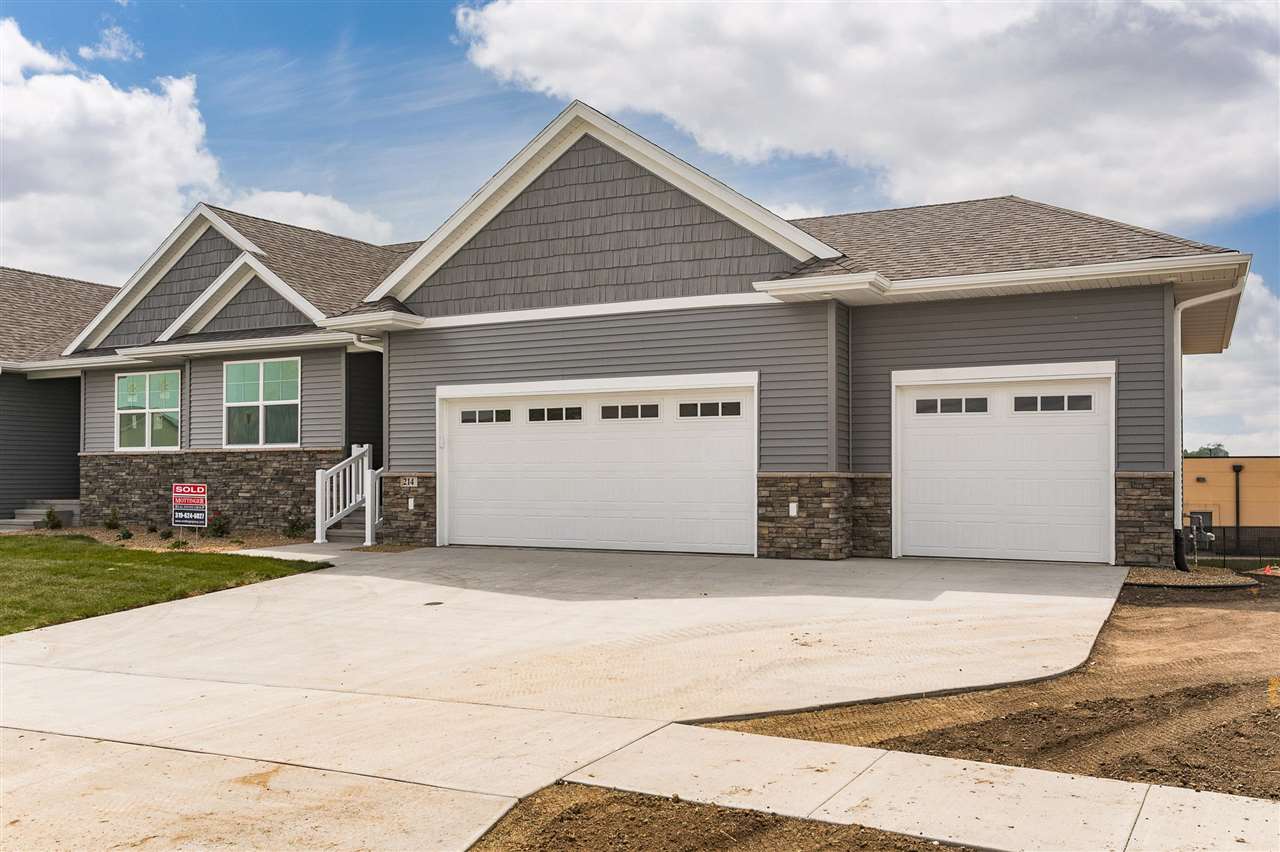214 Ridge View Drive Fairfax, IA 52228 - Photo 3 of 41 Gallery Image 3
