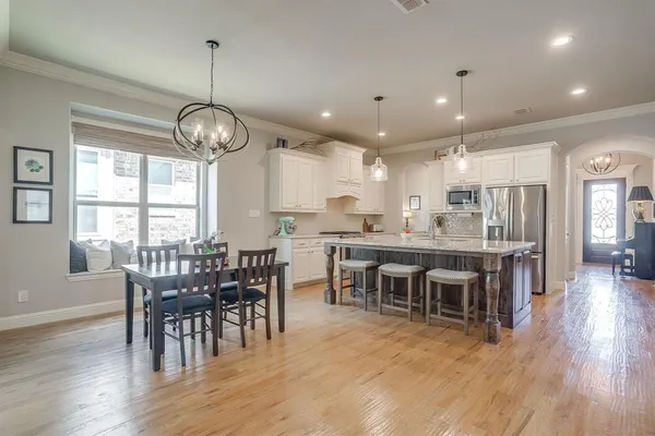 $735,000 | 305 Arrowhead Pass, Keller, TX 76248