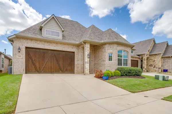 $735,000 | 305 Arrowhead Pass, Keller, TX 76248