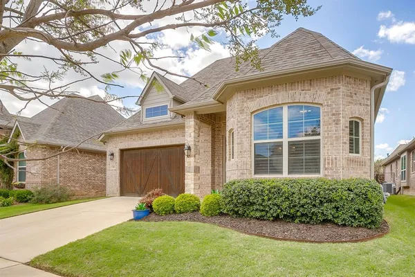 $735,000 | 305 Arrowhead Pass, Keller, TX 76248