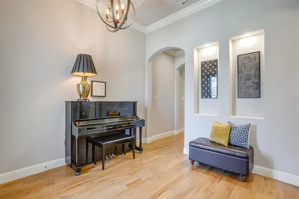 $735,000 | 305 Arrowhead Pass, Keller, TX 76248