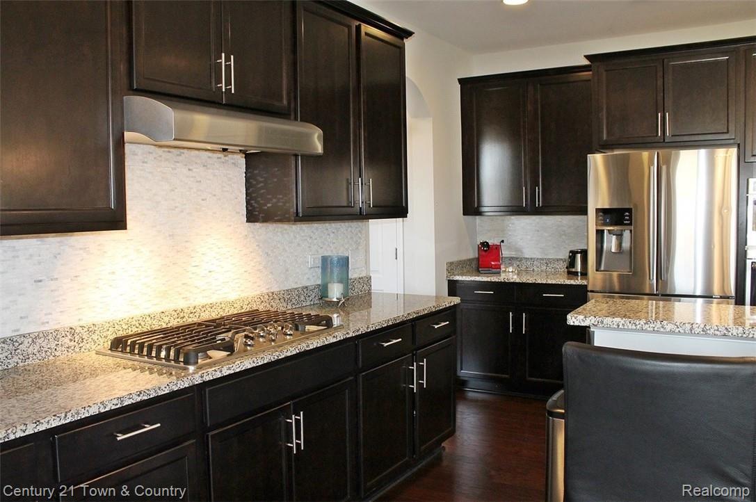 50394 Scarborough Road Canton, MI 48188 - Photo 14 of 66 IMG_9081.JPG