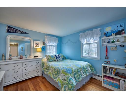 272 Captain Road Longmeadow, MA 01106 - Photo 23 of 30