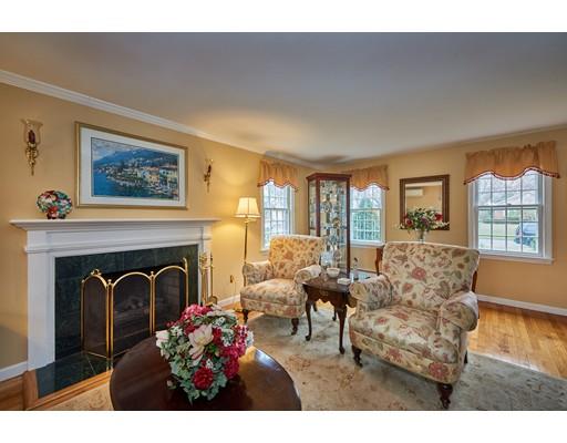 272 Captain Road Longmeadow, MA 01106 - Photo 3 of 30