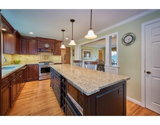 272 Captain Road Longmeadow, MA 01106 - Photo 10 of 30