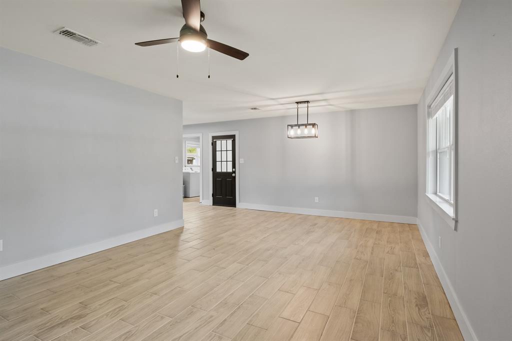 802 Quitman Street Pittsburg, TX 75686 - Photo 4 of 24